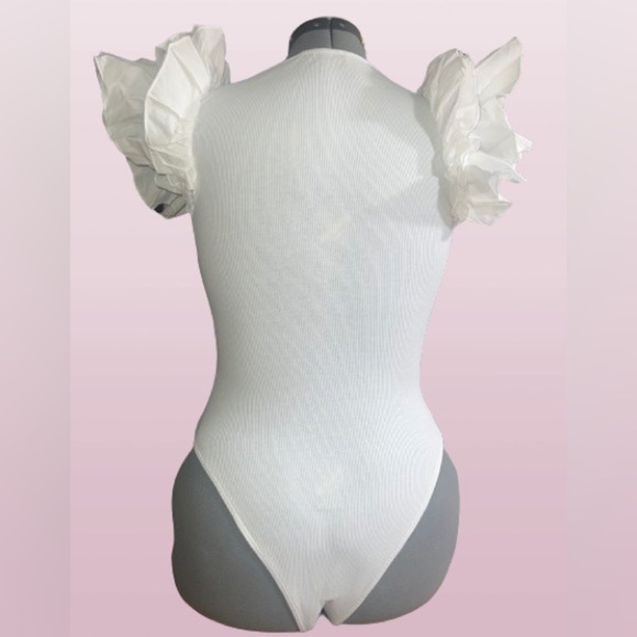 NWOT, Zara ruffled/layered short sleeve bodysuit. Sz Med - Picture 3 of 4